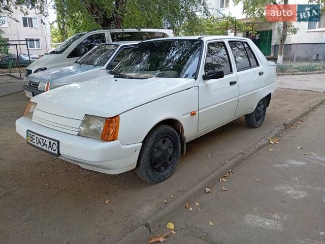 Белый ЗАЗ 1103 Славута, объемом двигателя 0 л и пробегом 49 тыс. км за 1500 $, фото 3 на Automoto.ua