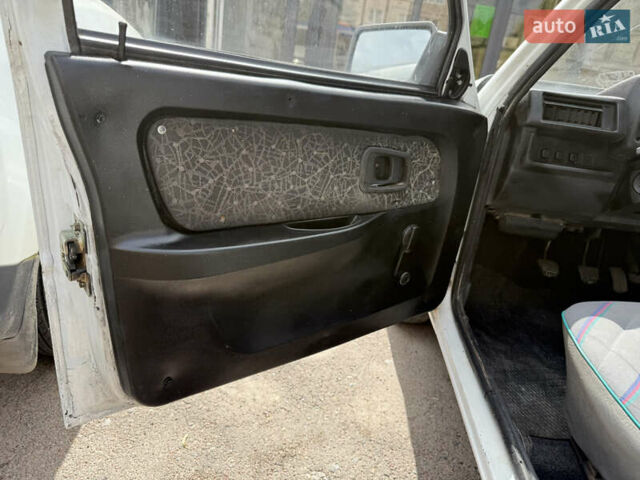 Белый ЗАЗ 1103 Славута, объемом двигателя 1.2 л и пробегом 180 тыс. км за 750 $, фото 22 на Automoto.ua