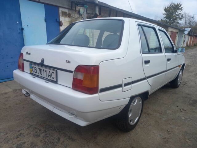 Белый ЗАЗ 1103 Славута, объемом двигателя 1.2 л и пробегом 20 тыс. км за 2350 $, фото 4 на Automoto.ua