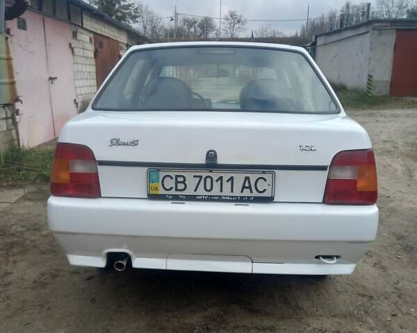 Белый ЗАЗ 1103 Славута, объемом двигателя 1.2 л и пробегом 20 тыс. км за 2350 $, фото 5 на Automoto.ua