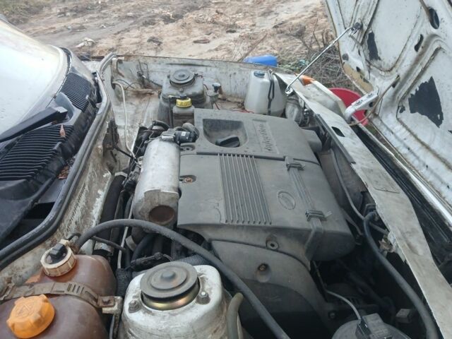 Белый ЗАЗ 1103 Славута, объемом двигателя 1.2 л и пробегом 190 тыс. км за 950 $, фото 10 на Automoto.ua