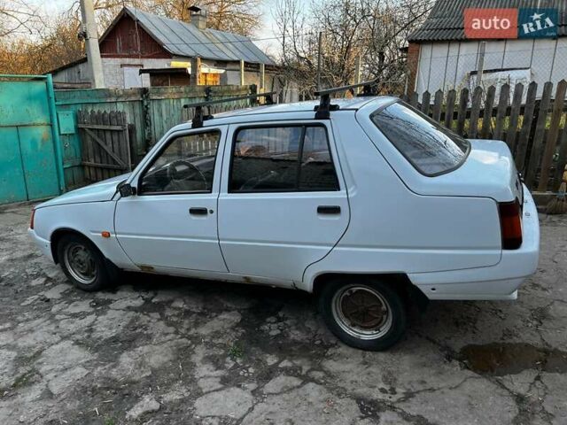 Білий ЗАЗ 1103 Славута, об'ємом двигуна 1.2 л та пробігом 115 тис. км за 800 $, фото 4 на Automoto.ua