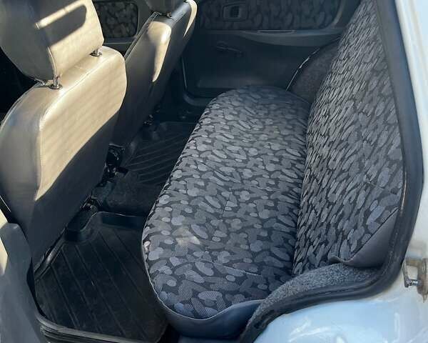 Білий ЗАЗ 1103 Славута, об'ємом двигуна 1.2 л та пробігом 115 тис. км за 800 $, фото 5 на Automoto.ua