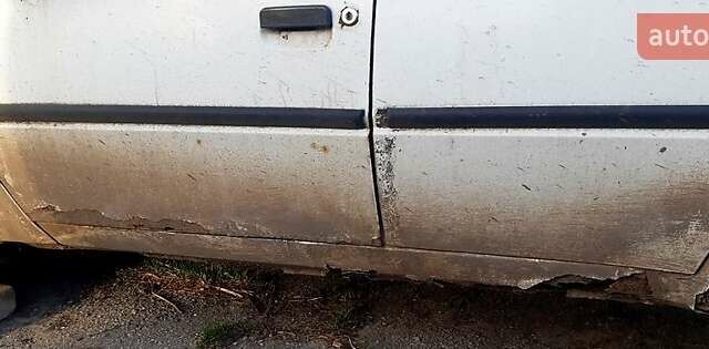 Белый ЗАЗ 1103 Славута, объемом двигателя 1.2 л и пробегом 130 тыс. км за 900 $, фото 4 на Automoto.ua