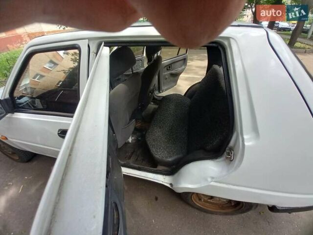 Білий ЗАЗ 1103 Славута, об'ємом двигуна 1.2 л та пробігом 50 тис. км за 1100 $, фото 6 на Automoto.ua