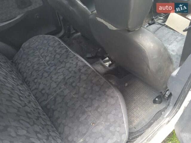 Белый ЗАЗ 1103 Славута, объемом двигателя 1.2 л и пробегом 72 тыс. км за 500 $, фото 5 на Automoto.ua