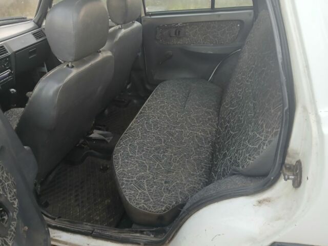 Белый ЗАЗ 1103 Славута, объемом двигателя 1.2 л и пробегом 190 тыс. км за 950 $, фото 8 на Automoto.ua