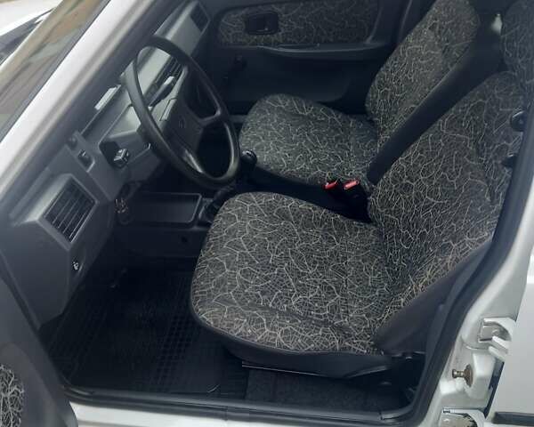 Белый ЗАЗ 1103 Славута, объемом двигателя 1.2 л и пробегом 20 тыс. км за 2350 $, фото 11 на Automoto.ua