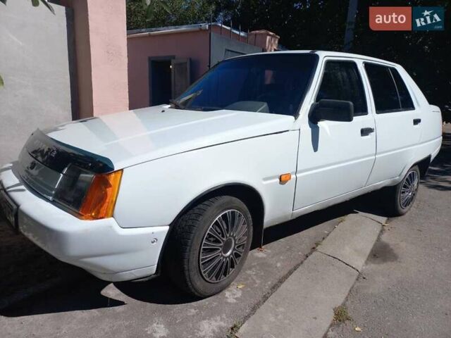 ЗАЗ 1103 Славута 2006 в Кропивницком (Кировограде) на Automoto.ua Белый ЗАЗ 1103 Славута, объемом двигателя 1.2 л и пробегом 170 тыс. км за 1400 $, фото 1 на Automoto.ua