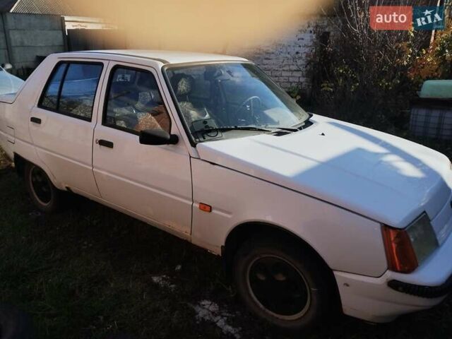 Белый ЗАЗ 1103 Славута, объемом двигателя 1.2 л и пробегом 50 тыс. км за 1500 $, фото 5 на Automoto.ua