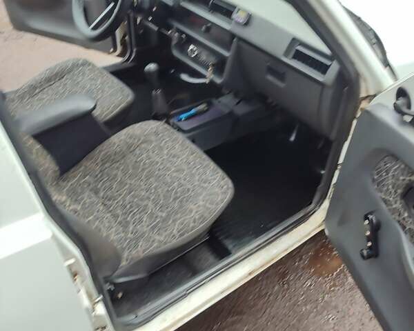 Белый ЗАЗ 1103 Славута, объемом двигателя 1.2 л и пробегом 90 тыс. км за 1419 $, фото 5 на Automoto.ua