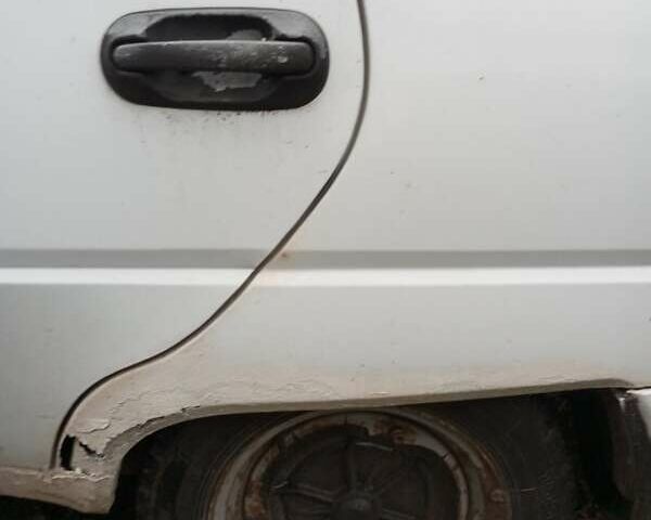 Білий ЗАЗ 1103 Славута, об'ємом двигуна 1.2 л та пробігом 128 тис. км за 500 $, фото 3 на Automoto.ua