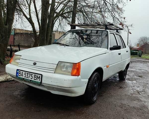 Белый ЗАЗ 1103 Славута, объемом двигателя 1.2 л и пробегом 90 тыс. км за 1419 $, фото 7 на Automoto.ua