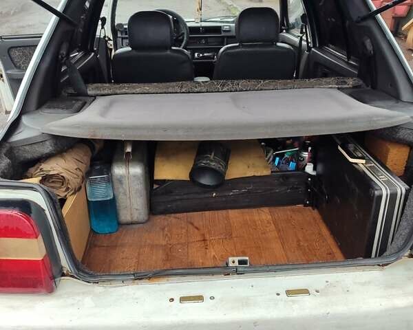 Белый ЗАЗ 1103 Славута, объемом двигателя 1.2 л и пробегом 90 тыс. км за 1419 $, фото 2 на Automoto.ua