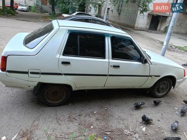 Белый ЗАЗ 1103 Славута, объемом двигателя 1.2 л и пробегом 194 тыс. км за 1800 $, фото 8 на Automoto.ua