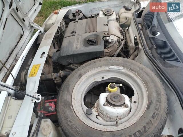 Белый ЗАЗ 1103 Славута, объемом двигателя 1.2 л и пробегом 50 тыс. км за 1500 $, фото 4 на Automoto.ua