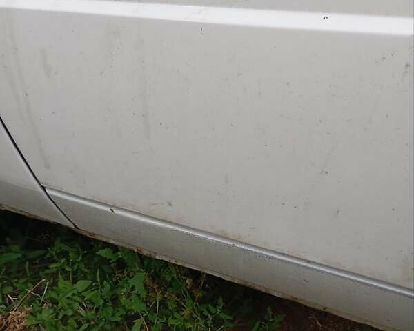 Белый ЗАЗ 1103 Славута, объемом двигателя 1.09 л и пробегом 89 тыс. км за 650 $, фото 6 на Automoto.ua