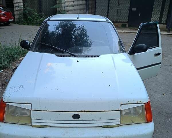 Белый ЗАЗ 1103 Славута, объемом двигателя 1.2 л и пробегом 194 тыс. км за 1800 $, фото 4 на Automoto.ua