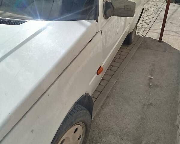 Белый ЗАЗ 1103 Славута, объемом двигателя 1.2 л и пробегом 185 тыс. км за 1000 $, фото 1 на Automoto.ua