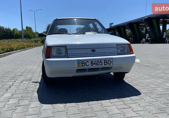 Белый ЗАЗ 1103 Славута, объемом двигателя 1.2 л и пробегом 60 тыс. км за 1100 $, фото 5 на Automoto.ua