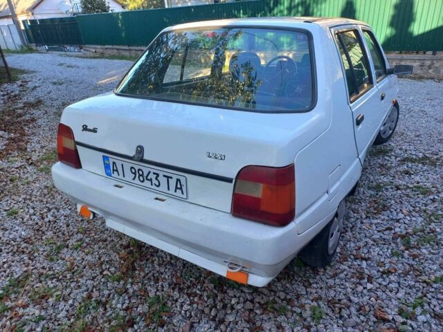 Белый ЗАЗ 1103 Славута, объемом двигателя 1.2 л и пробегом 120 тыс. км за 800 $, фото 10 на Automoto.ua