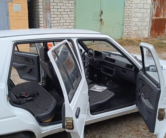 Белый ЗАЗ 1103 Славута, объемом двигателя 1.2 л и пробегом 101 тыс. км за 1400 $, фото 6 на Automoto.ua