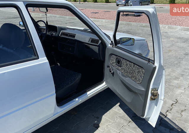 Белый ЗАЗ 1103 Славута, объемом двигателя 1.2 л и пробегом 60 тыс. км за 1100 $, фото 13 на Automoto.ua