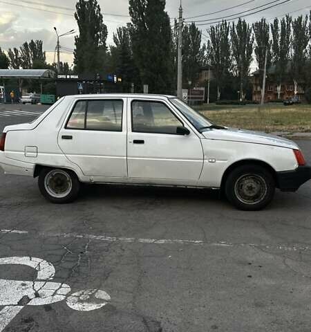 Белый ЗАЗ 1103 Славута, объемом двигателя 1.3 л и пробегом 109 тыс. км за 1200 $, фото 6 на Automoto.ua