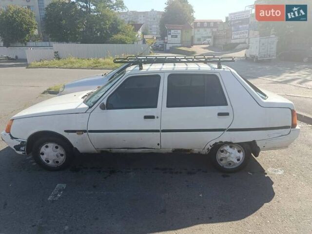 Белый ЗАЗ 1103 Славута, объемом двигателя 1.3 л и пробегом 175 тыс. км за 900 $, фото 23 на Automoto.ua