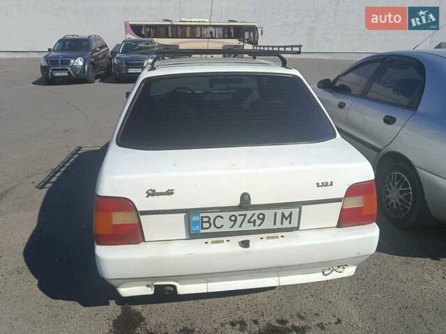 Белый ЗАЗ 1103 Славута, объемом двигателя 1.3 л и пробегом 175 тыс. км за 900 $, фото 19 на Automoto.ua