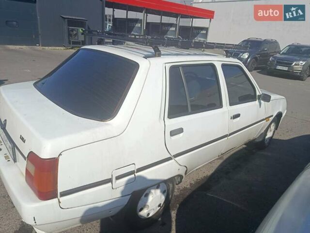 Белый ЗАЗ 1103 Славута, объемом двигателя 1.3 л и пробегом 175 тыс. км за 900 $, фото 18 на Automoto.ua