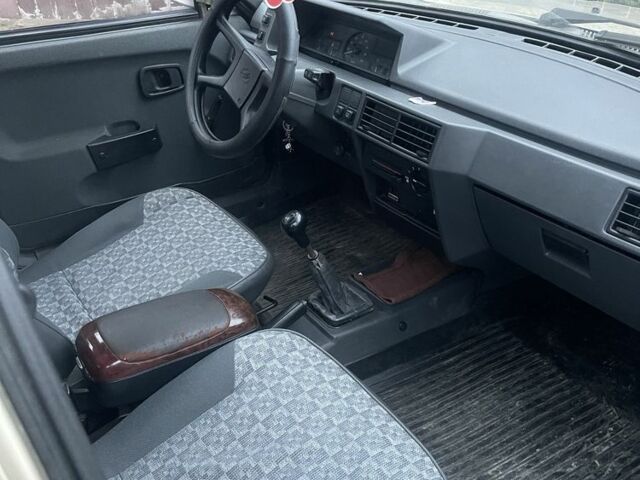 Бежевый ЗАЗ 1103 Славута, объемом двигателя 0 л и пробегом 128 тыс. км за 750 $, фото 3 на Automoto.ua