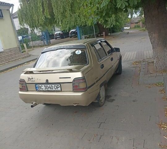 Бежевый ЗАЗ 1103 Славута, объемом двигателя 1.2 л и пробегом 100 тыс. км за 800 $, фото 6 на Automoto.ua