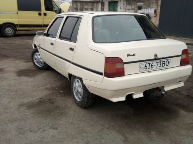 Бежевый ЗАЗ 1103 Славута, объемом двигателя 0 л и пробегом 100 тыс. км за 750 $, фото 3 на Automoto.ua