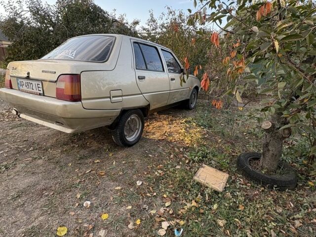 Бежевый ЗАЗ 1103 Славута, объемом двигателя 1.2 л и пробегом 1 тыс. км за 548 $, фото 2 на Automoto.ua