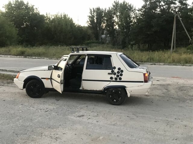 Бежевый ЗАЗ 1103 Славута, объемом двигателя 1.1 л и пробегом 2 тыс. км за 593 $, фото 2 на Automoto.ua