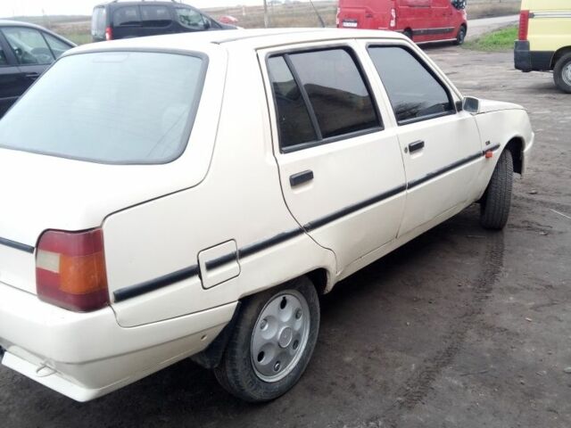 Бежевый ЗАЗ 1103 Славута, объемом двигателя 0 л и пробегом 100 тыс. км за 750 $, фото 4 на Automoto.ua