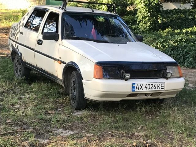 Бежевый ЗАЗ 1103 Славута, объемом двигателя 1.1 л и пробегом 2 тыс. км за 593 $, фото 5 на Automoto.ua