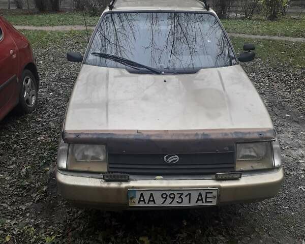 Бежевый ЗАЗ 1103 Славута, объемом двигателя 1.2 л и пробегом 200 тыс. км за 519 $, фото 4 на Automoto.ua