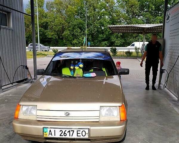 Бежевый ЗАЗ 1103 Славута, объемом двигателя 1.2 л и пробегом 150 тыс. км за 800 $, фото 5 на Automoto.ua