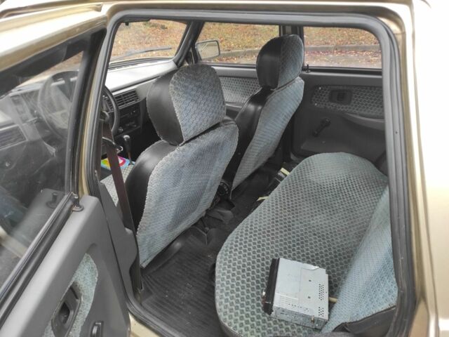 Бежевий ЗАЗ 1103 Славута, об'ємом двигуна 1.2 л та пробігом 150 тис. км за 950 $, фото 6 на Automoto.ua