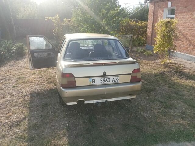 Бежевый ЗАЗ 1103 Славута, объемом двигателя 1.3 л и пробегом 118 тыс. км за 600 $, фото 6 на Automoto.ua