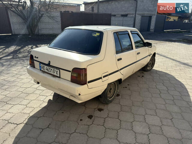 Бежевый ЗАЗ 1103 Славута, объемом двигателя 1.2 л и пробегом 555 тыс. км за 675 $, фото 4 на Automoto.ua