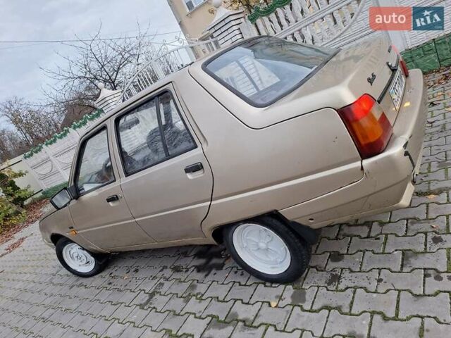 Бежевый ЗАЗ 1103 Славута, объемом двигателя 1.3 л и пробегом 111 тыс. км за 650 $, фото 3 на Automoto.ua