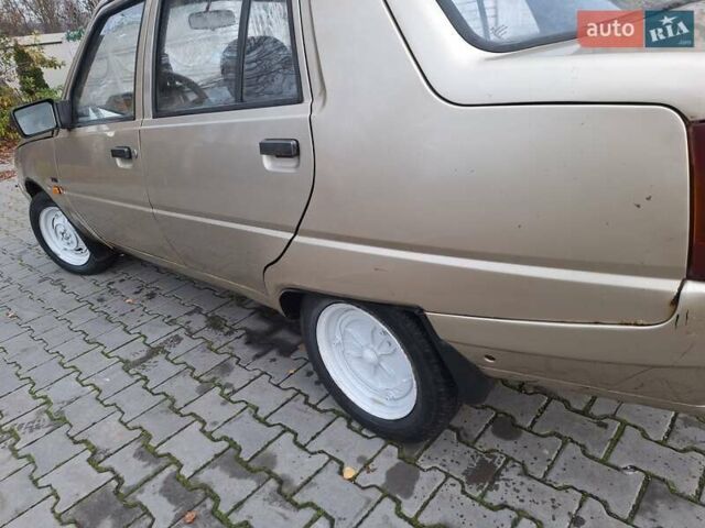 Бежевый ЗАЗ 1103 Славута, объемом двигателя 1.3 л и пробегом 111 тыс. км за 650 $, фото 8 на Automoto.ua