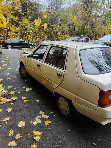 Бежевый ЗАЗ 1103 Славута, объемом двигателя 1.2 л и пробегом 10 тыс. км за 1500 $, фото 3 на Automoto.ua