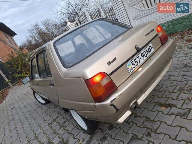 Бежевый ЗАЗ 1103 Славута, объемом двигателя 1.3 л и пробегом 111 тыс. км за 650 $, фото 4 на Automoto.ua