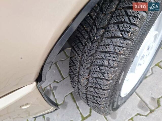 Бежевый ЗАЗ 1103 Славута, объемом двигателя 1.3 л и пробегом 111 тыс. км за 650 $, фото 18 на Automoto.ua