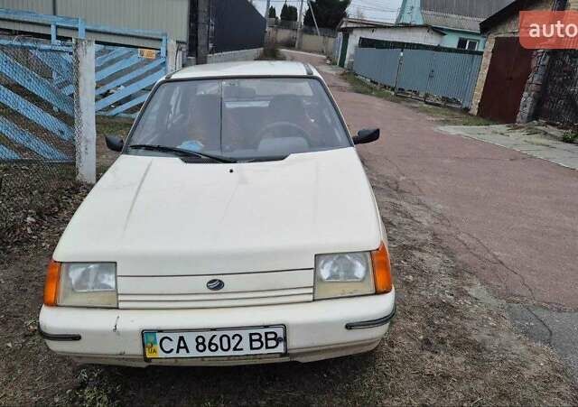 ЗАЗ 1103 Славута 2003 в Киеве на Automoto.ua Бежевый ЗАЗ 1103 Славута, объемом двигателя 1.2 л и пробегом 150 тыс. км за 700 $, фото 4 на Automoto.ua