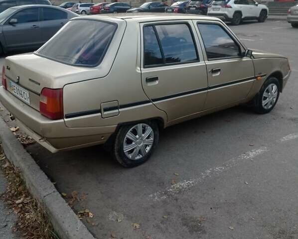 Бежевый ЗАЗ 1103 Славута, объемом двигателя 1.2 л и пробегом 61 тыс. км за 1100 $, фото 12 на Automoto.ua